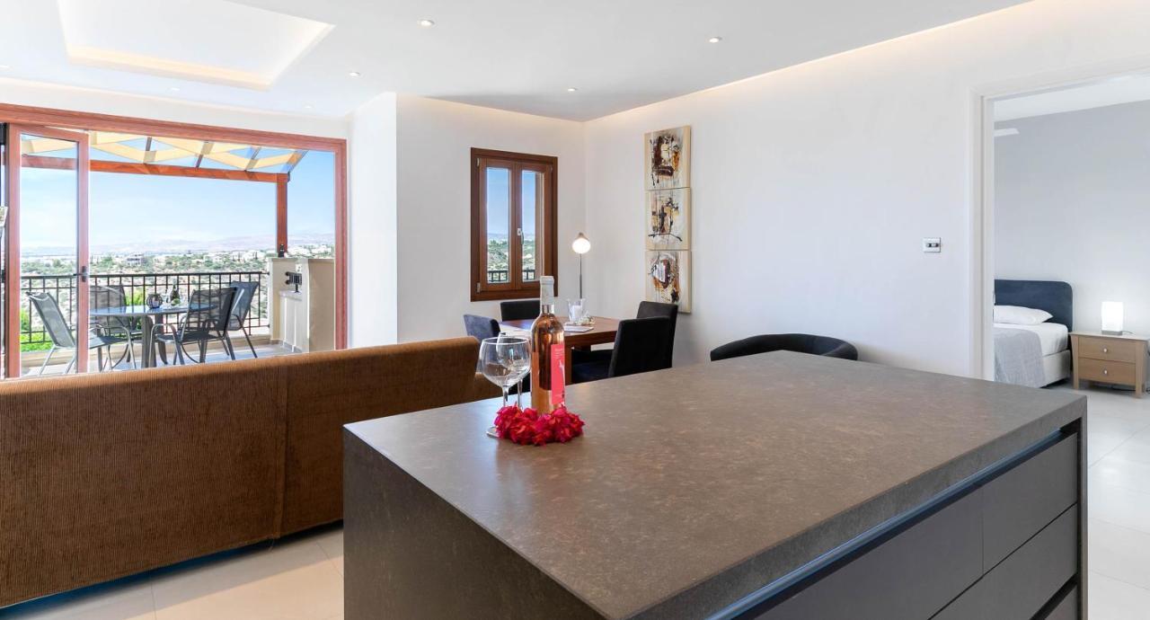 Modern Apartment Nz11 Large Balconies With Sea And Mountain Views Kouklia Esterno foto