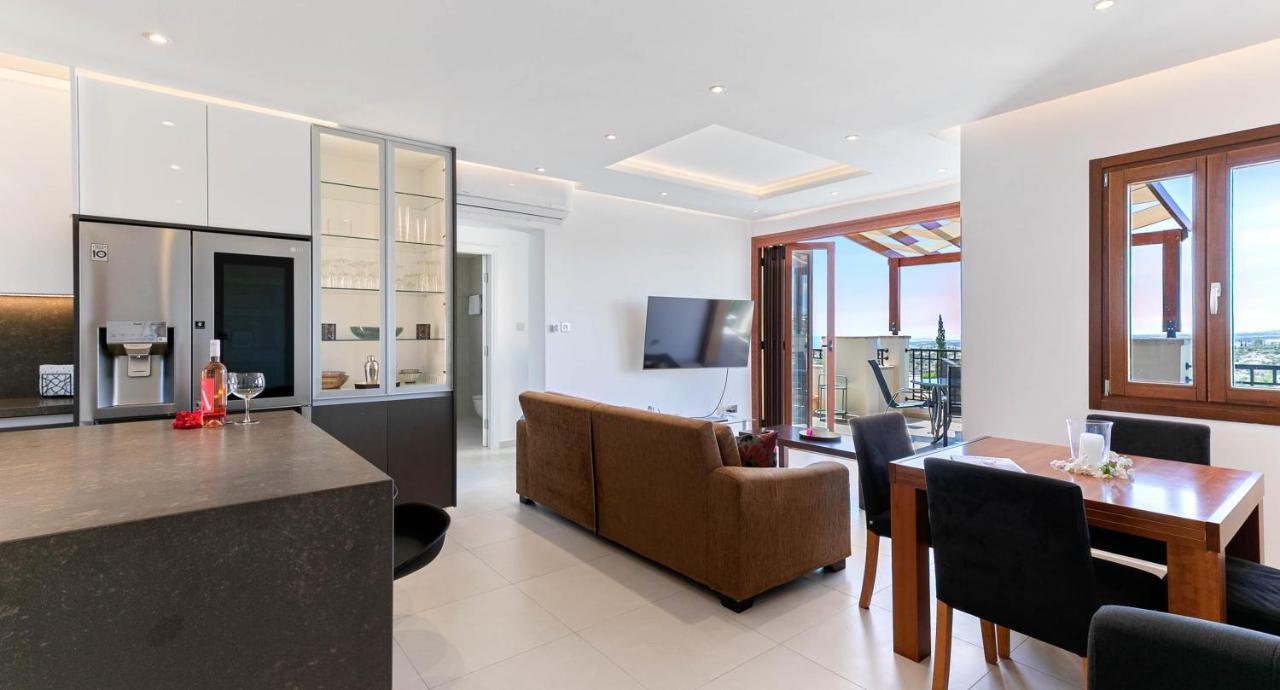 Modern Apartment Nz11 Large Balconies With Sea And Mountain Views Kouklia Esterno foto