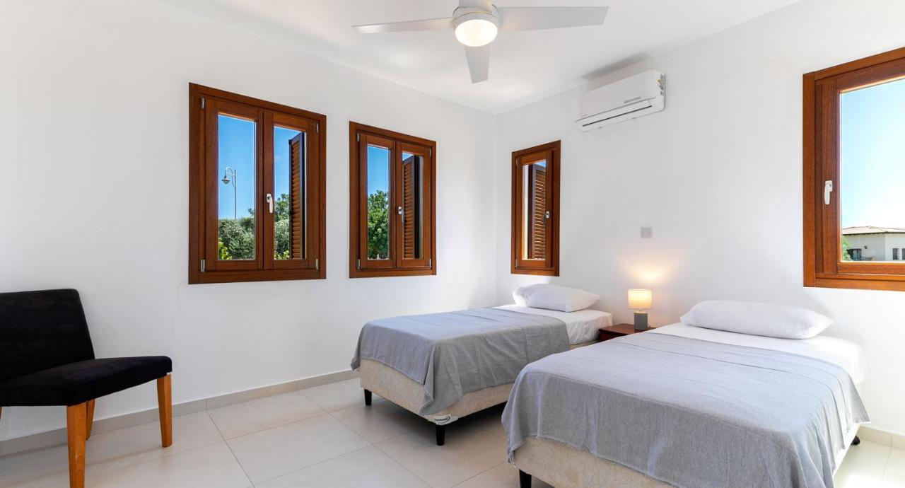 Modern Apartment Nz11 Large Balconies With Sea And Mountain Views Kouklia Esterno foto